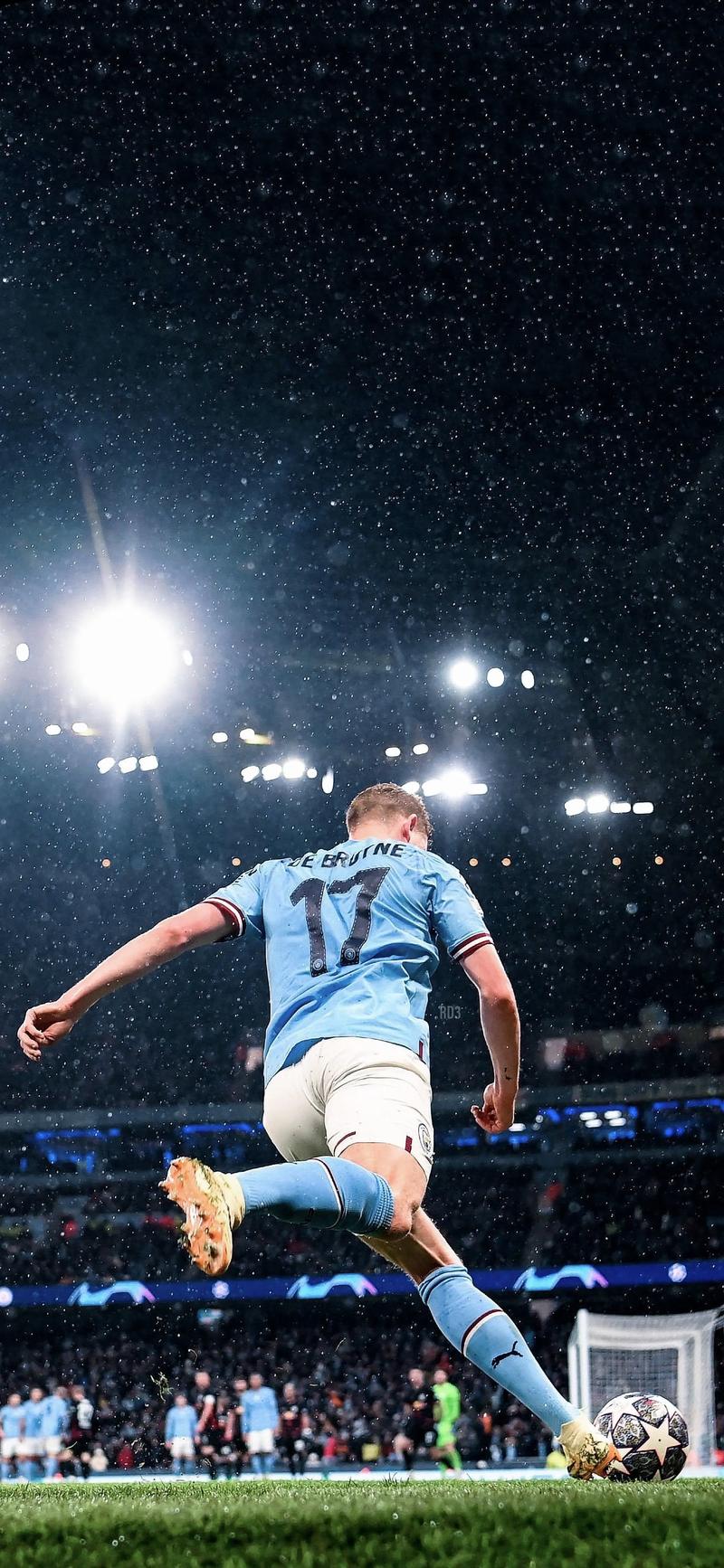 蒂莫西-维阿打进欧冠首球，距他父亲最后打入欧冠进球已25年