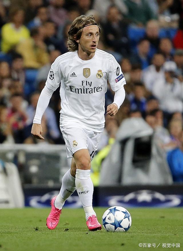 栾利程强杀内线 长驱直入双手灌筐