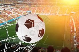 U22国足进球时，场内消防员也很激动呀，不过出于专业还是保持了克制